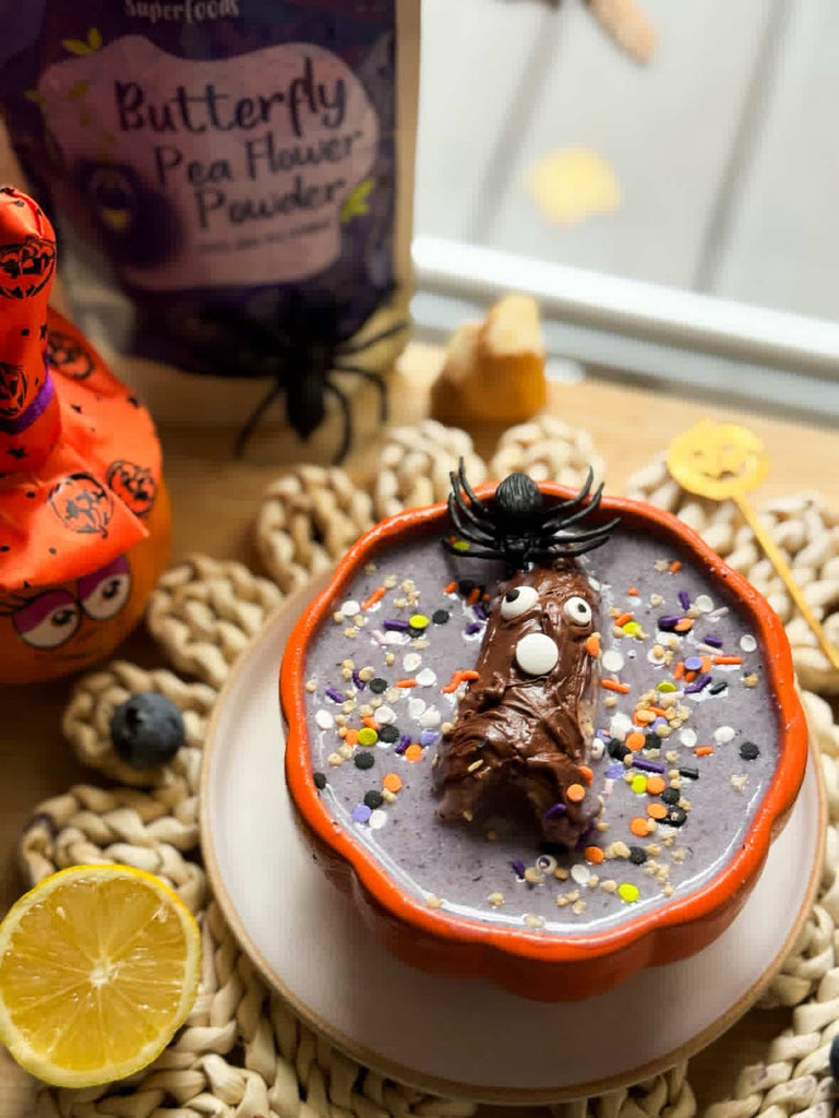 Spooky Superfood Smoothie Bowl