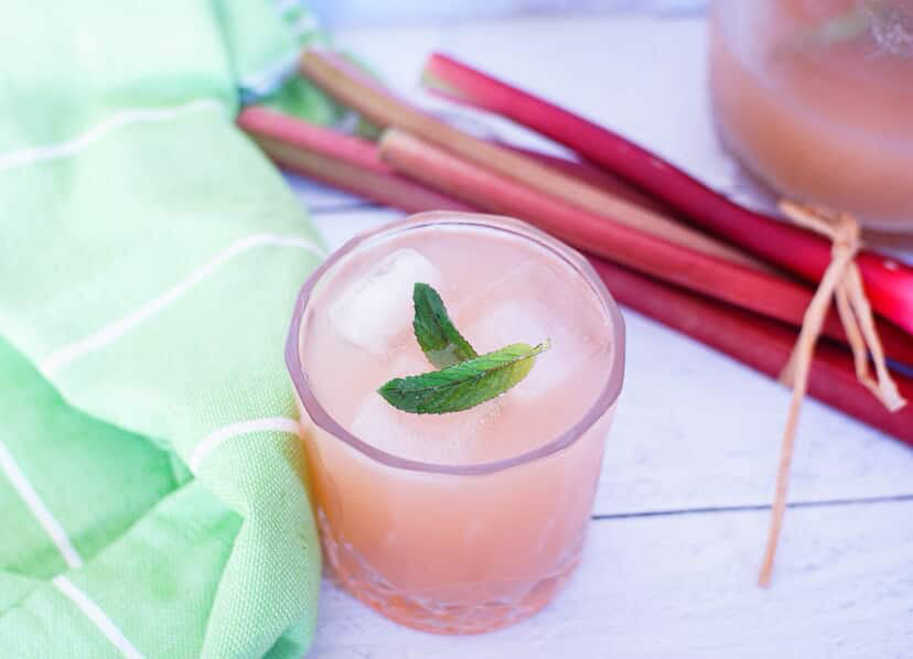 Rhubarb Lemonade