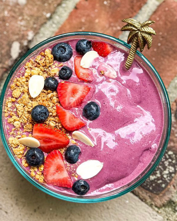 Pink Pitaya smoothie bowl